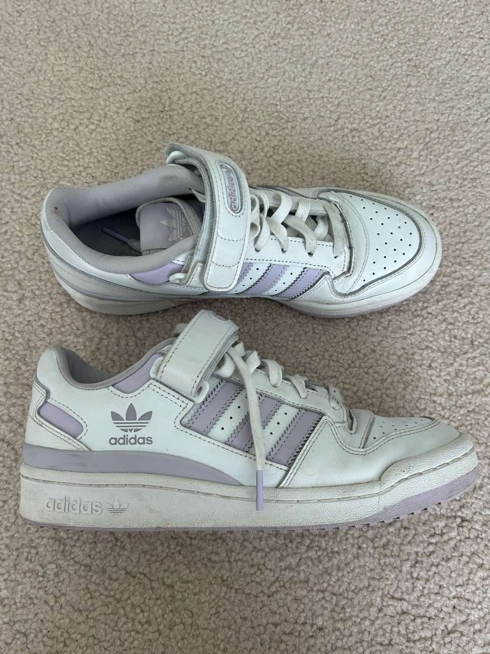 Adidas Forum Low Sneakers